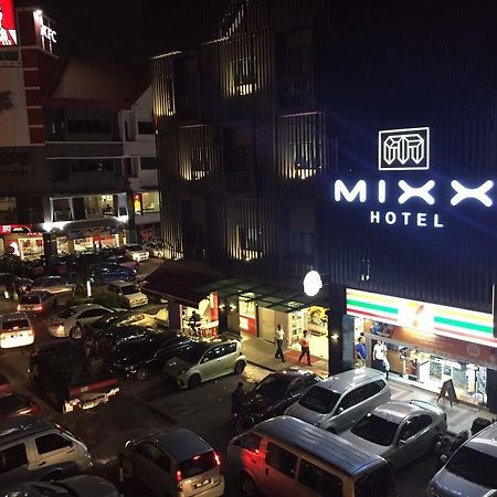 Mixx Express Hotel Sunway Subang Jaya Exterior foto